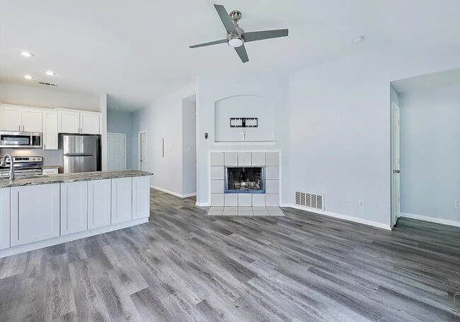 509 Creekside Dr in Anna, TX - Foto de edificio - Building Photo