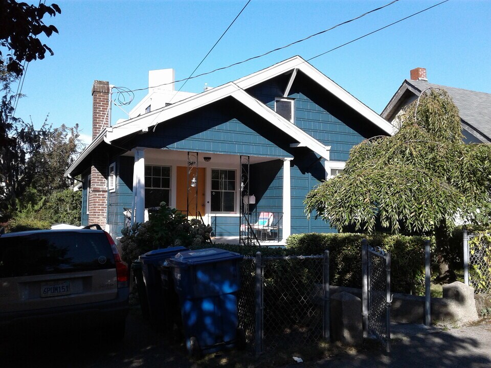 349 15th Ave in Seattle, WA - Foto de edificio