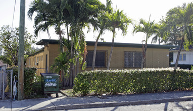 525 SW 11th Ave in Miami, FL - Building Photo - Building Photo