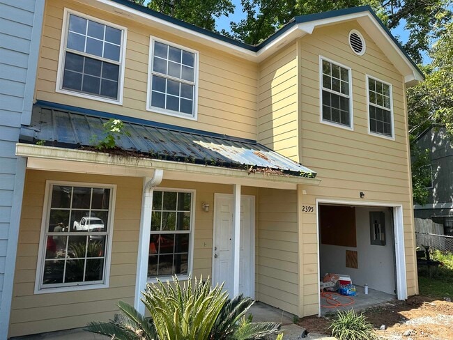 property at 2395 Claremont Ln