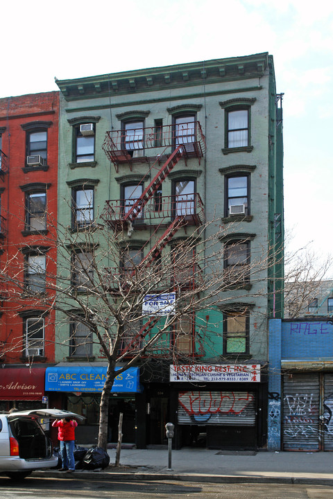 534 E 14th St in New York, NY - Foto de edificio