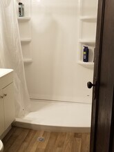 2963 N Maryland Ave in Milwaukee, WI - Foto de edificio - Building Photo