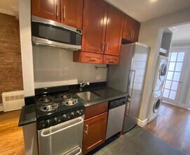 188 Avenue B in New York, NY - Building Photo - Building Photo