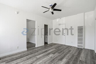 1513 W 12th Pl in Los Angeles, CA - Building Photo - Building Photo