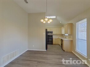 7501 Ashcroft Cir in Fort Worth, TX - Building Photo - Building Photo