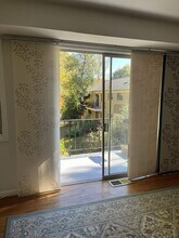 10518 Weymouth St, Unit #103 in Bethesda, MD - Foto de edificio - Building Photo