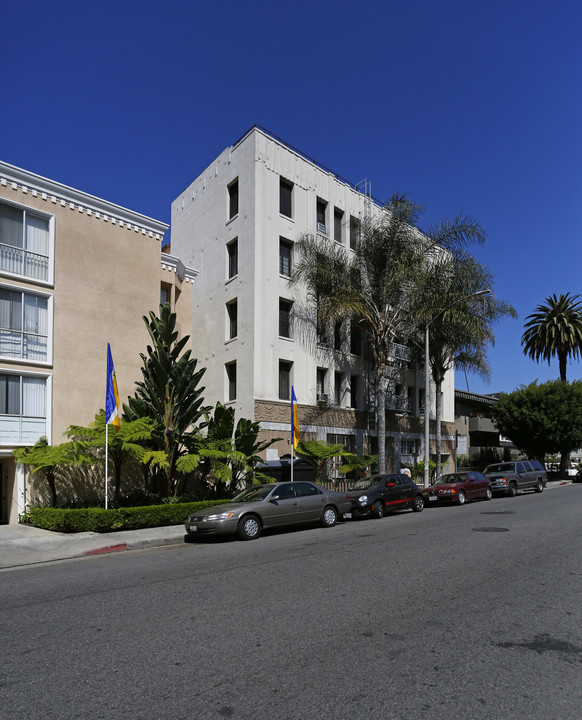 The Victoria Apartments in Los Angeles, CA - Building Photo