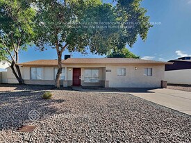 17619 N 29th Ave in Phoenix, AZ - Building Photo