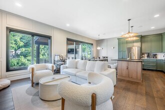 856 BELLE Rdg Lp in Bellevue, KY - Building Photo - Building Photo