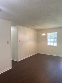 D'Iberville Townhomes photo'