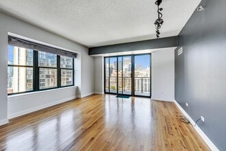 41 E 8th St in Chicago, IL - Building Photo - Building Photo