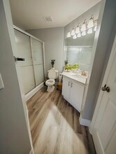 252 Three Islands Boulevard in Hallandale Beach, FL - Foto de edificio - Building Photo