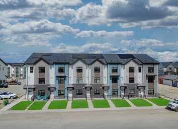 20 Masters Dr SE in Calgary, AB - Building Photo
