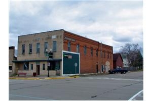 25 W Wisconsin Ave in Tomahawk, WI - Building Photo