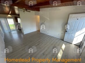 2448-2450 Sherman St SE in Albany, OR - Building Photo - Building Photo