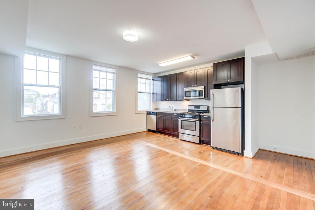 1575 Spring Pl NW in Washington, DC - Building Photo