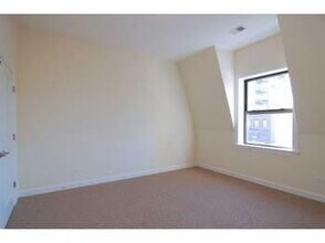 4715 N Sheridan Rd in Chicago, IL - Building Photo - Building Photo