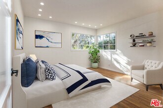 437 N Swarthmore Ave in Los Angeles, CA - Building Photo - Building Photo