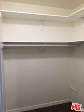 217 S Tower Dr in Beverly Hills, CA - Building Photo - Building Photo