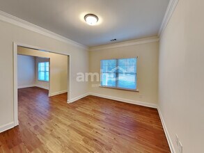 2515 Beal St in Snellville, GA - Foto de edificio - Building Photo