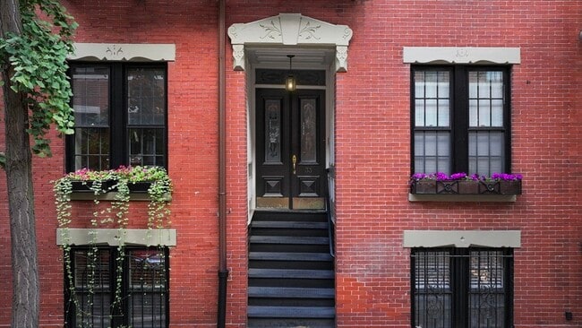 33 Gray St, Unit 2