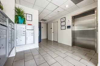 LINQ on Thirty-Ninth in Los Angeles, CA - Foto de edificio - Building Photo