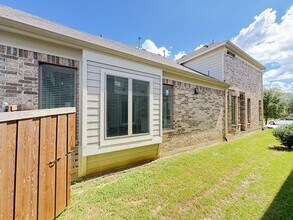 7952 Ashwood Ln in Irving, TX - Building Photo - Building Photo