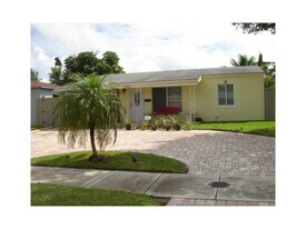 5200 NE 3rd Ter. in Fort Lauderdale, FL - Building Photo