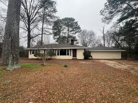 3806 3rd E Ave in Tuscaloosa, AL - Building Photo