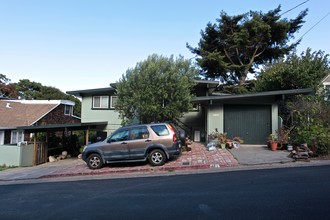 108-110 West St in Sausalito, CA - Building Photo - Building Photo