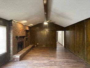 401 Partridge Ln in Edmond, OK - Building Photo - Building Photo