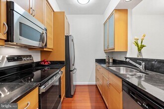 5909 Barbados Pl in North Bethesda, MD - Building Photo - Building Photo