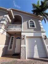 10996 Goodwin St in Bonita Springs, FL - Building Photo