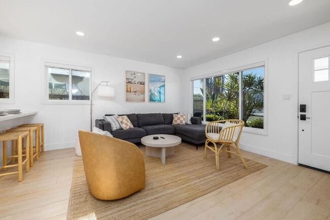 3725 Jefferson St in Carlsbad, CA - Building Photo - Building Photo