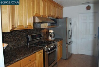 2118 San Rafael Ave in Santa Clara, CA - Building Photo - Building Photo