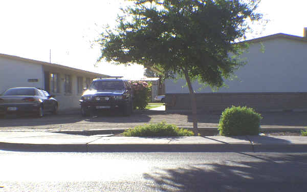 6617 N 59th Ave in Glendale, AZ - Foto de edificio