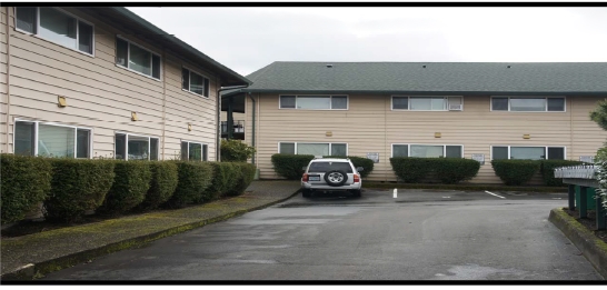 Pacific Village Apartments in Tigard, OR - Foto de edificio - Building Photo