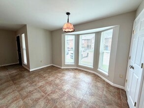 2021 S Brightside View Dr in Baton Rouge, LA - Building Photo - Building Photo