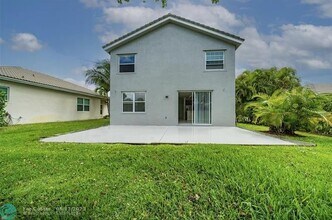 7803 NW 70th Ave in Parkland, FL - Building Photo - Building Photo