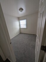 4566 Baylor Ct in Saginaw, MI - Building Photo