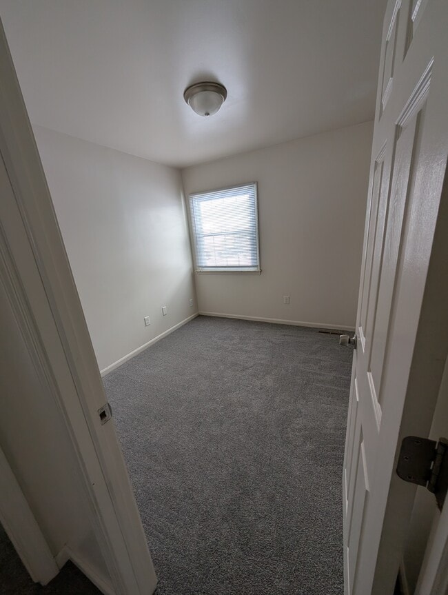 property at 4566 Baylor Ct