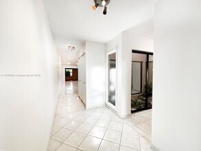 8567 SW 115th Pl in Miami, FL - Building Photo - Building Photo