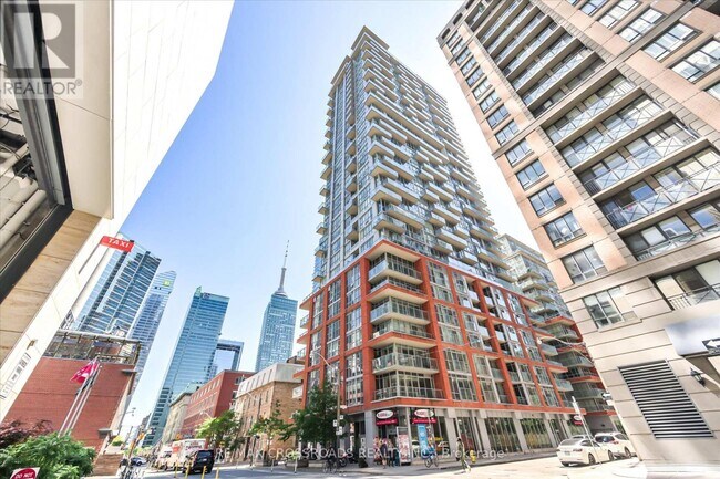 126-2126 Simcoe St
