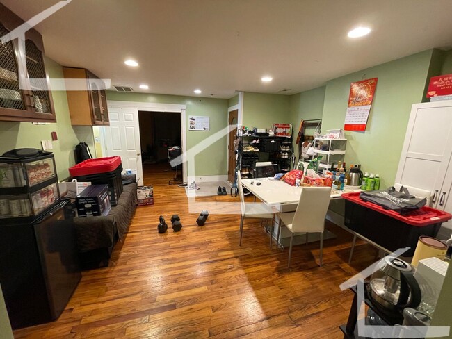 293 Main St in Boston, MA - Building Photo - Building Photo