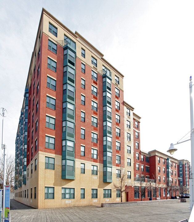 Scrimshaw House in Yonkers, NY - Building Photo