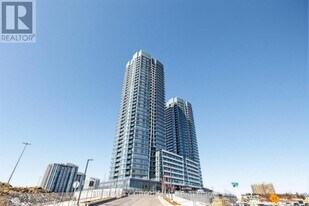 50 Upper Mall Wy in Vaughan, ON - Building Photo