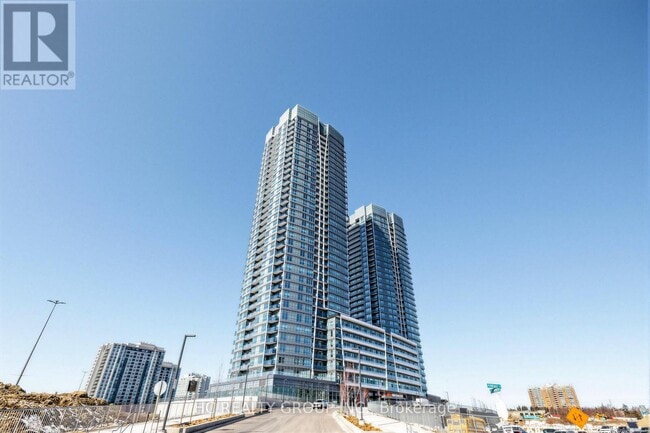property at 50 Upper Mall Wy