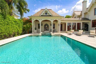 730 21st Ave S in Naples, FL - Building Photo - Building Photo