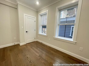 191 Porter St in Boston, MA - Building Photo - Building Photo