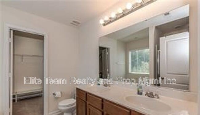 13027 Rothe House Rd in Charlotte, NC - Building Photo - Building Photo